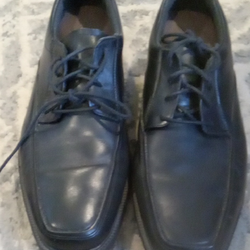 Bostonian Men's Dark Leather Oxfords